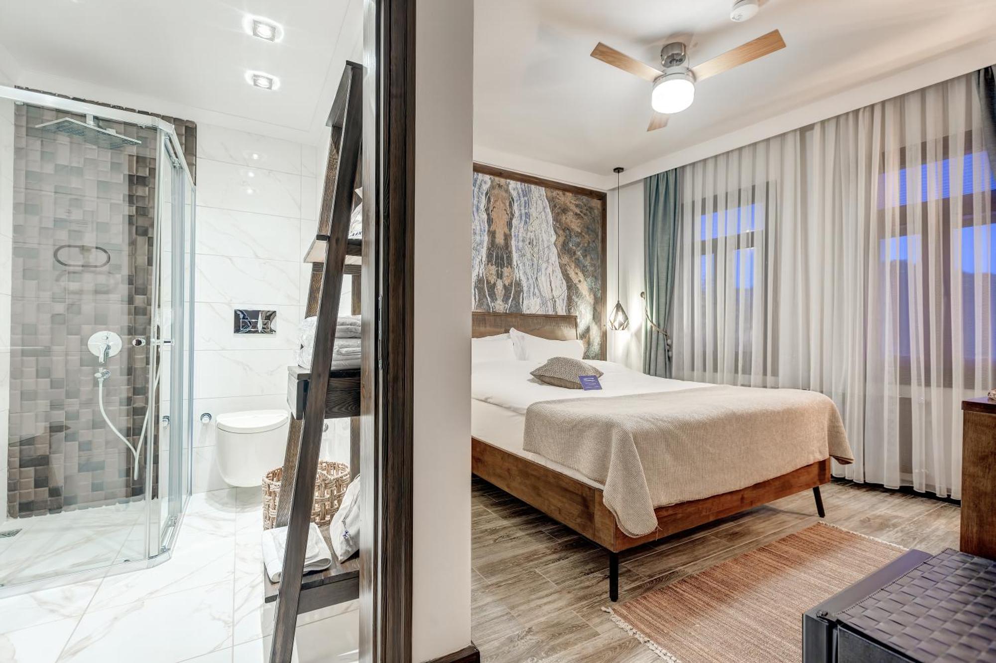Parna Hotel Cunda Habitación foto